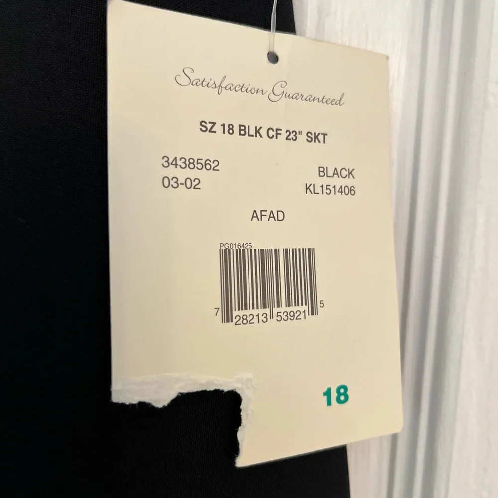 Kathie Lee Collection black skirt